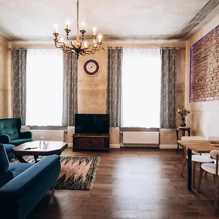 Native Dunajewskiego 2 *